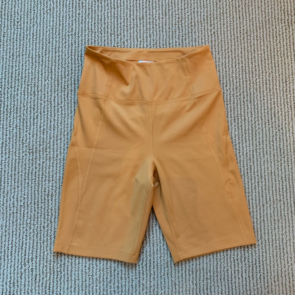 NWOT Girlfriend Collective high-waisted biker shorts (size S)